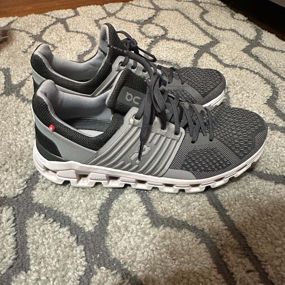 On cloud cloudswift shoes